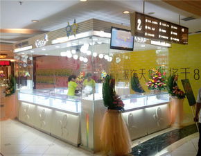 深圳中高端珠寶鐘表展柜定制指南 甄選專業工廠，打造品牌形象