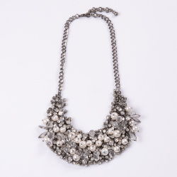 義烏國際商貿(mào)城一區(qū)鐘表珠寶首飾 線上義烏購引領(lǐng)商貿(mào)新潮流